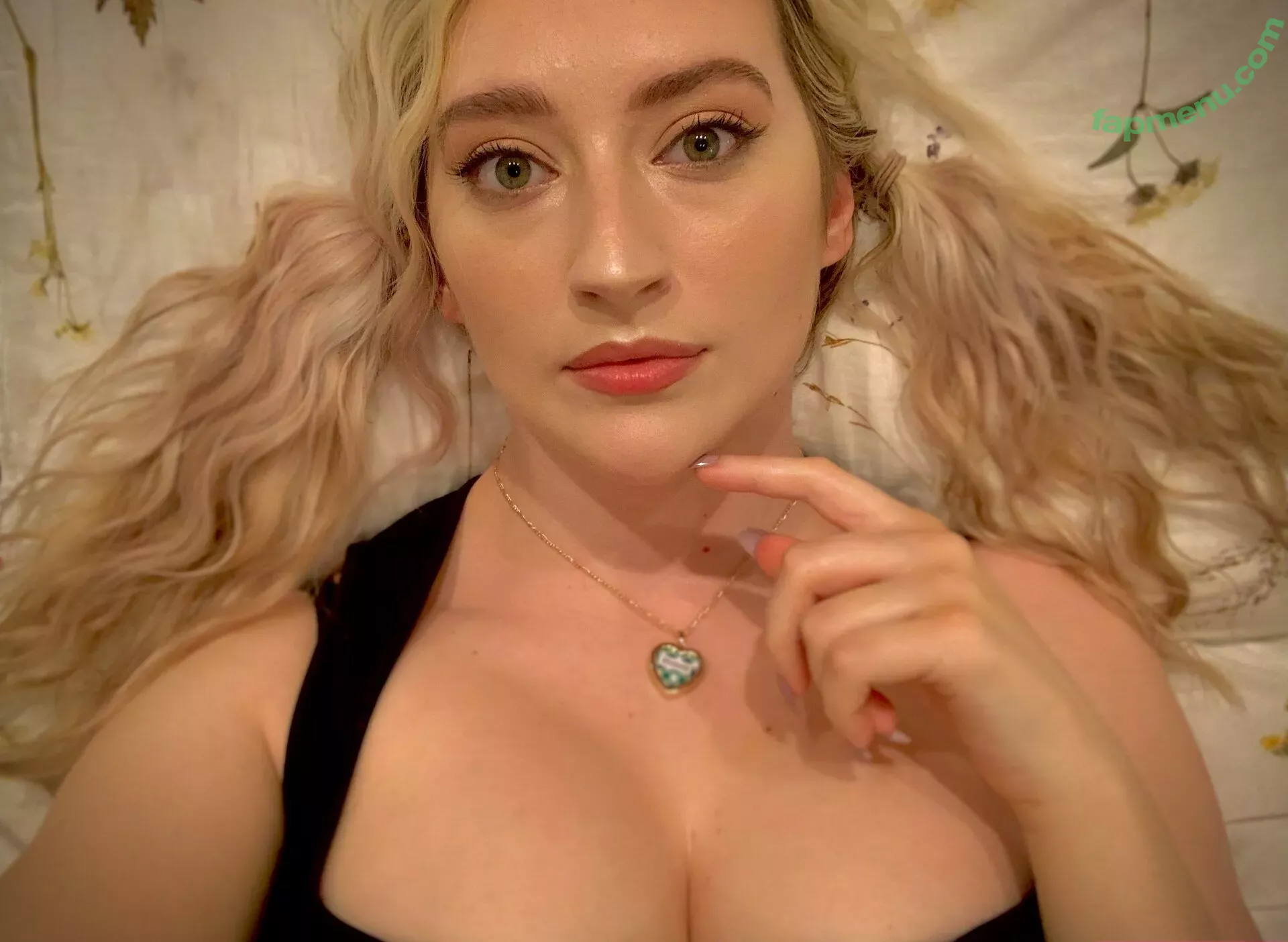 blissfulwhisperasmr nude photo #0006 (blissfulasmryt)