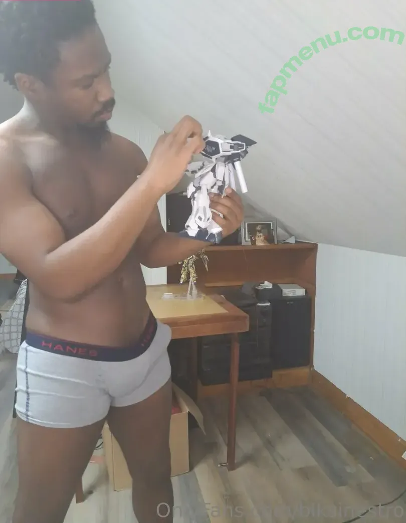 blksinestro nude photo #0002 (blksinestro)