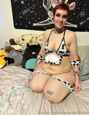 bloatedbellybabe / bloatedbellyqueen2.0 nude photo #0020