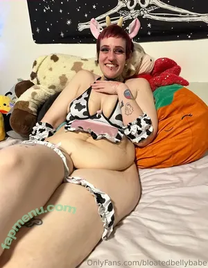 bloatedbellybabe / bloatedbellyqueen2.0 nude photo #0024