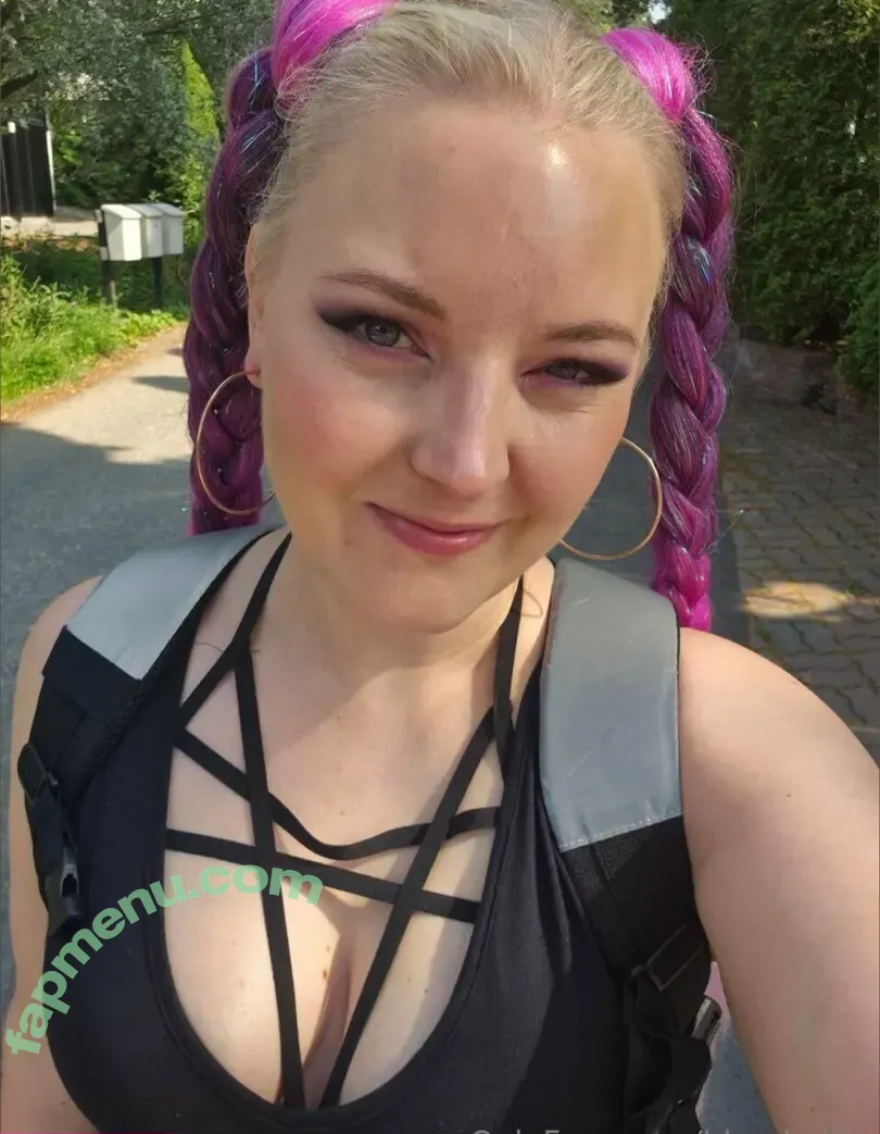 blond.ellie nude photo #0018 (blond.ellie)