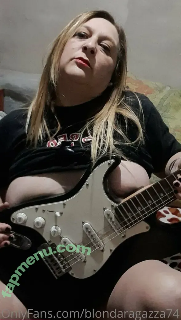 blondaragazza74 nude photo #0014 (blondaragazza74)