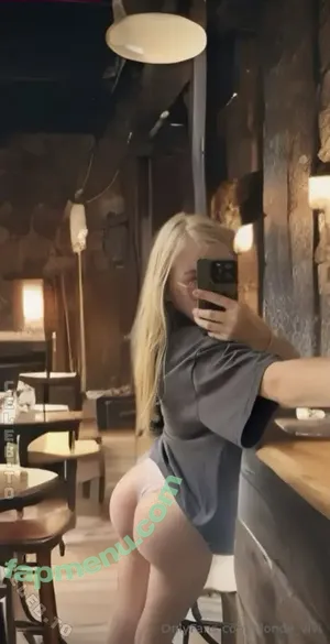 blonde_vivi / Blondiii_viviii / viviherzchen3 nude photo #0510