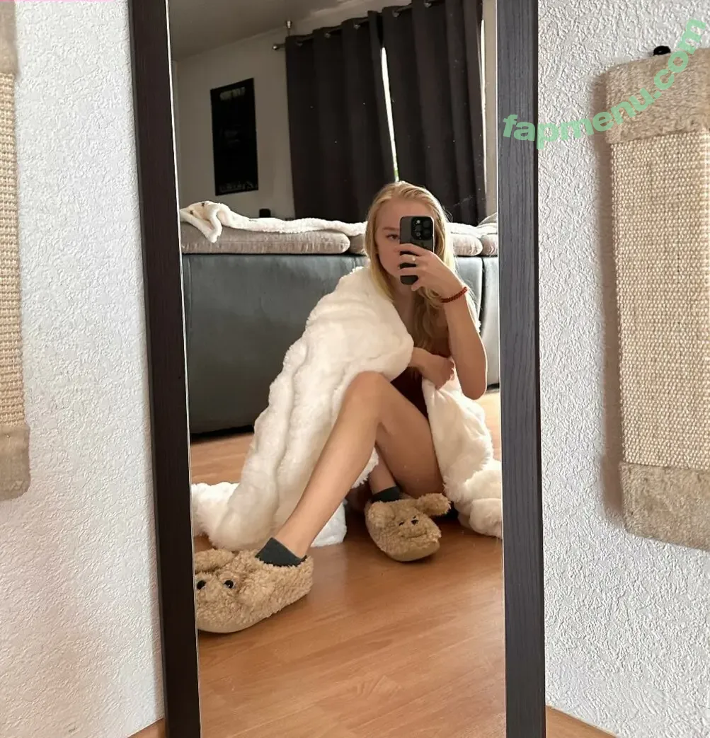 blonde_vivi nude photo #0099 (blonde_vivi)