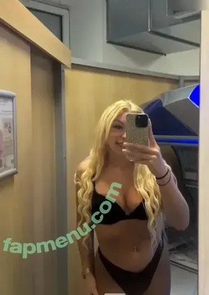  nude photo #0004