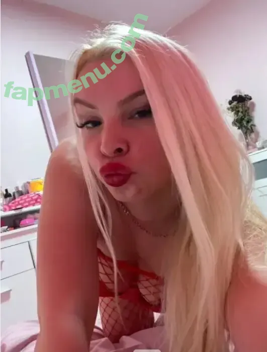 Blondebarbiebitch nude photo #0021 (Blondebarbiebitch)