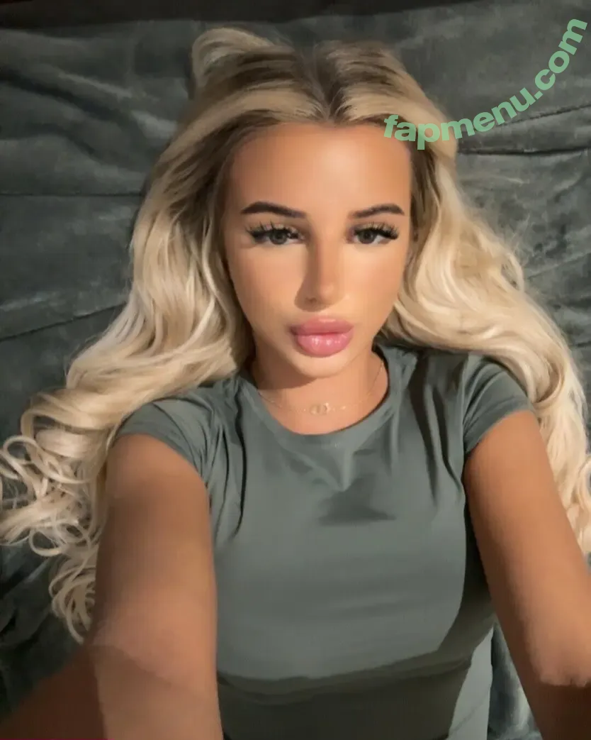 blondebarbiie nude photo #0008 (barbie / blondebarbiebella / lucyjjonesss)