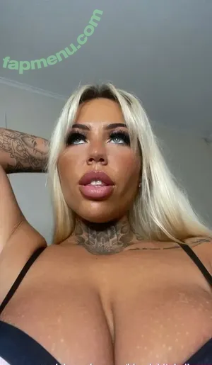 blondebitchvibesx / mikky_goddar nude photo #0020