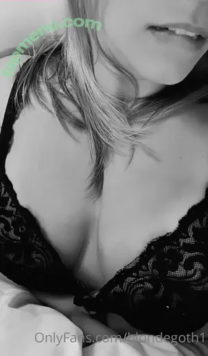 blondegoth1 nude photo #0001