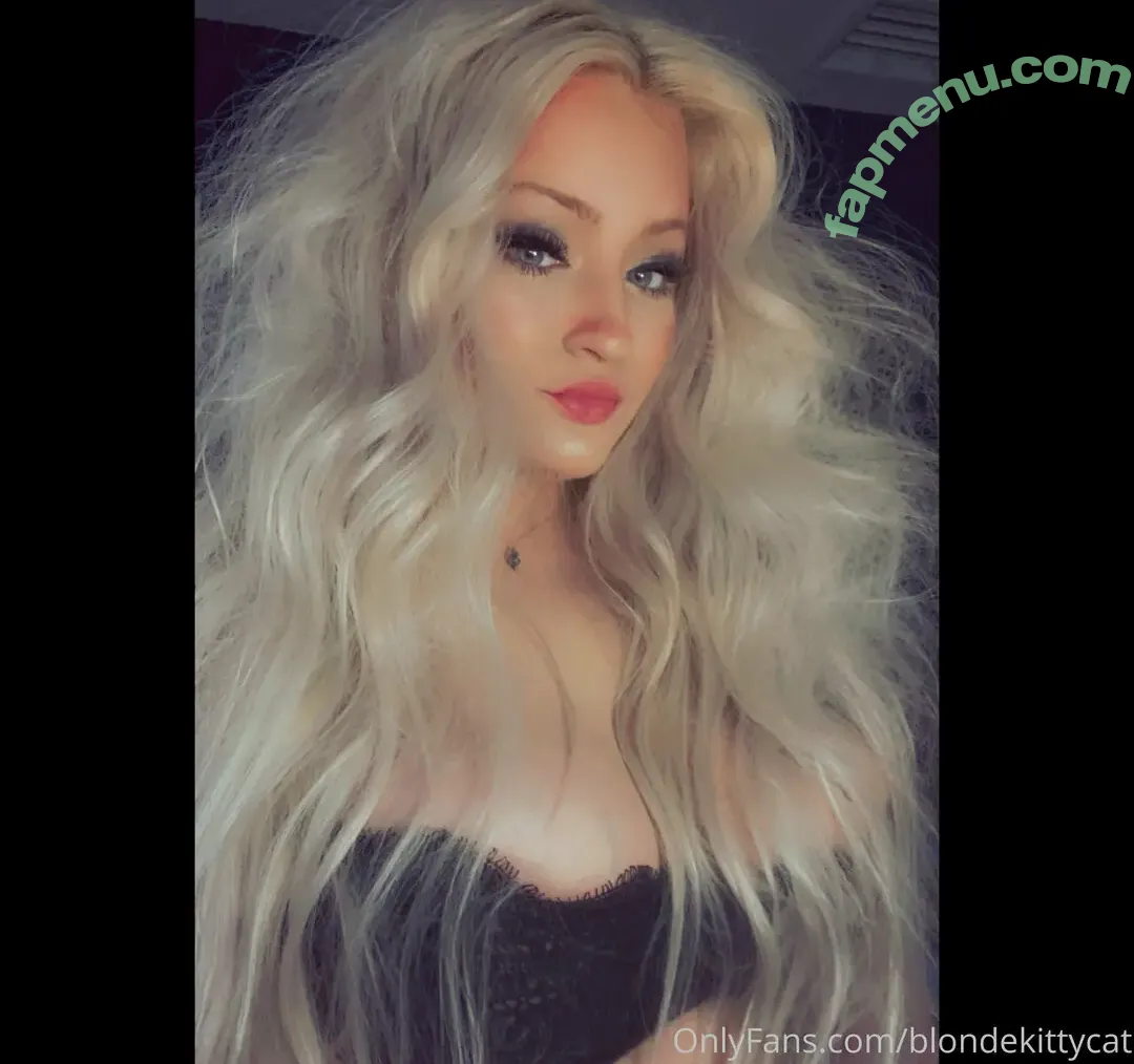 blondekittycat nude photo #0011 (karajoysquires)