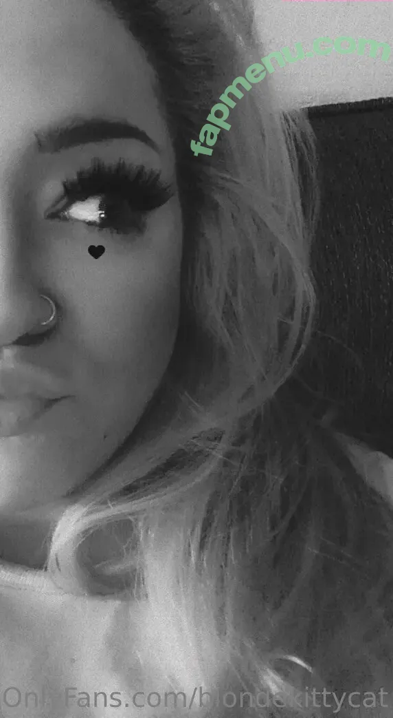 blondekittycat nude photo #0049 (karajoysquires)