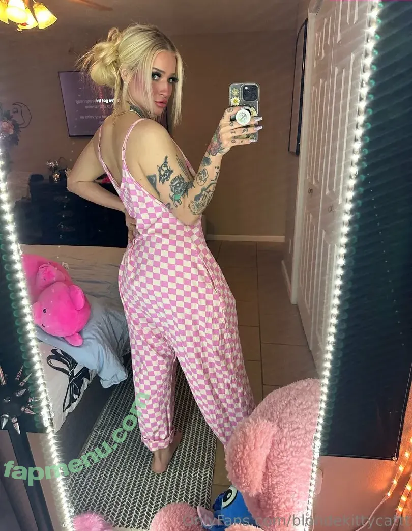 blondekittycattt nude photo #0040 (ttv_blondekittykat)