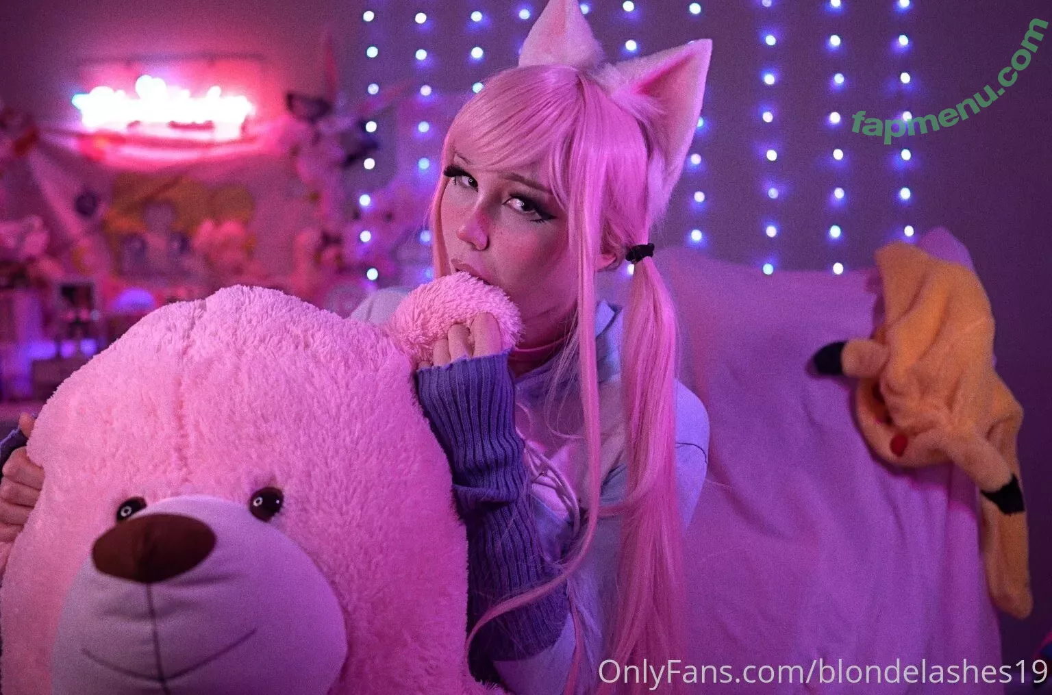 Blondelashes19 nude photo #0040 (blondelashes-19 / blondelashes1 / oralstrawberry / purssona)