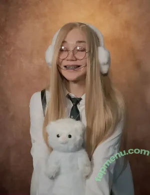 Blondelashes19 / oralstrawberry nude photo #1306