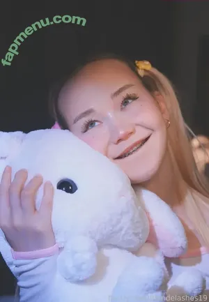 Blondelashes19 / oralstrawberry nude photo #1350