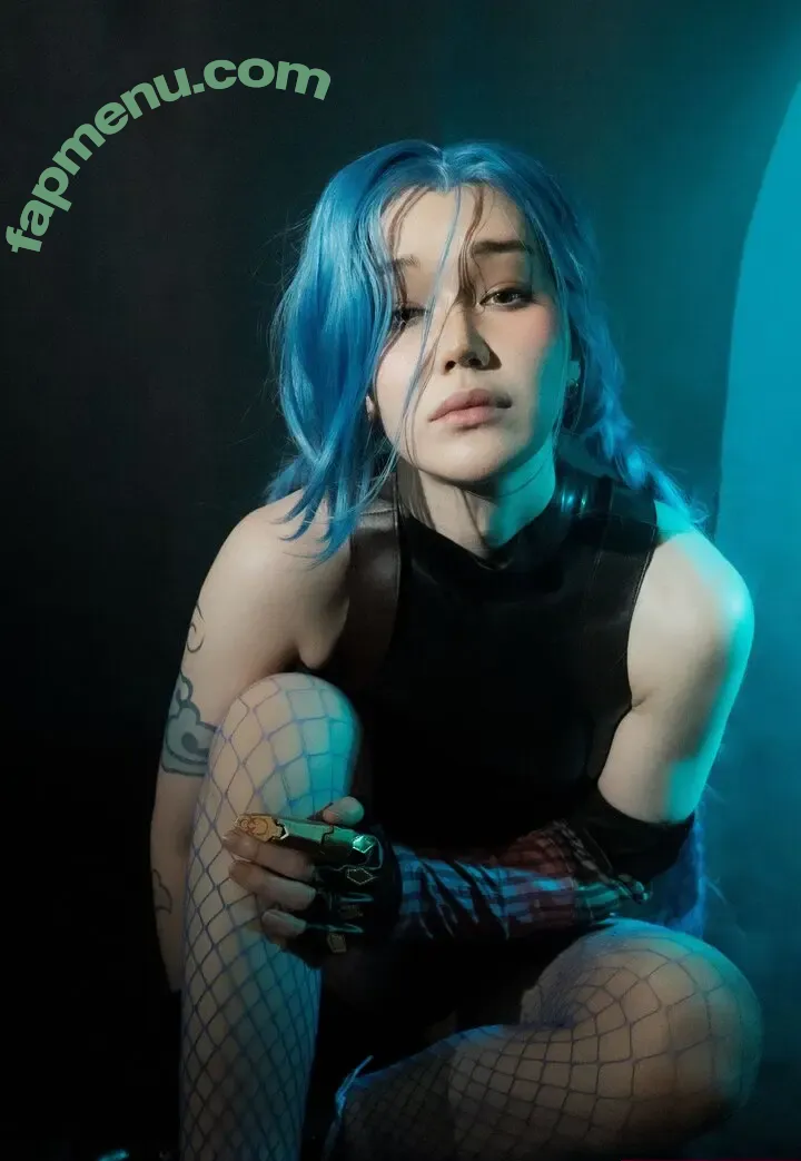 Blondelashes19 nude photo #1316 (oralstrawberry)