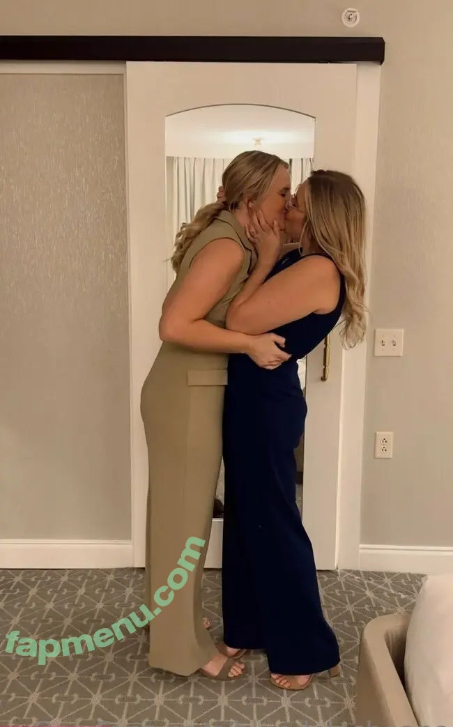 blondelesbeans nude photo #0032 (blondelesbeans)