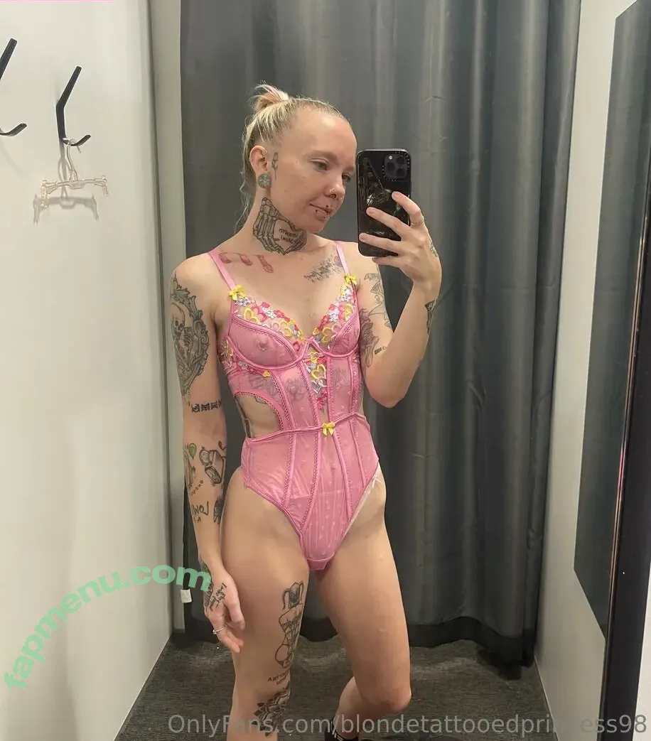blondetattooedprincess98 nude photo #0005 (blondetattooedprincess98)
