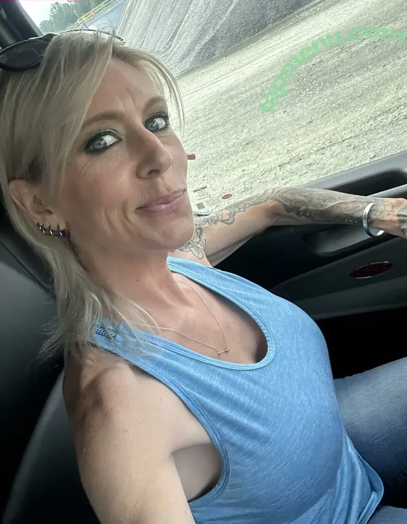Blondetattooedtrucker nude photo #0004 (Blondetattooedtrucker)