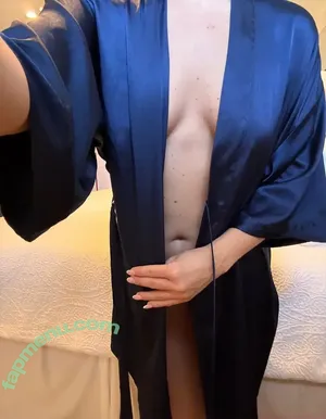  nude photo #0005