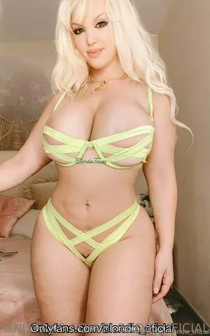 Blondie Fesser / Blondie_oficial / blondiebuns nude photo #0017