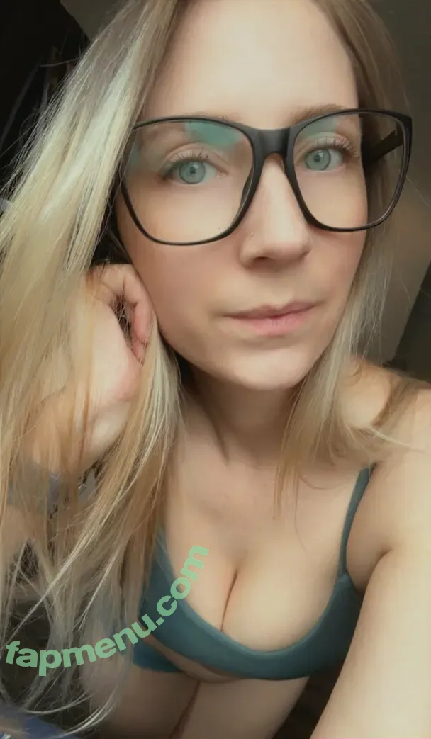 blondie_smurf nude photo #0011 (blondie_smurf)