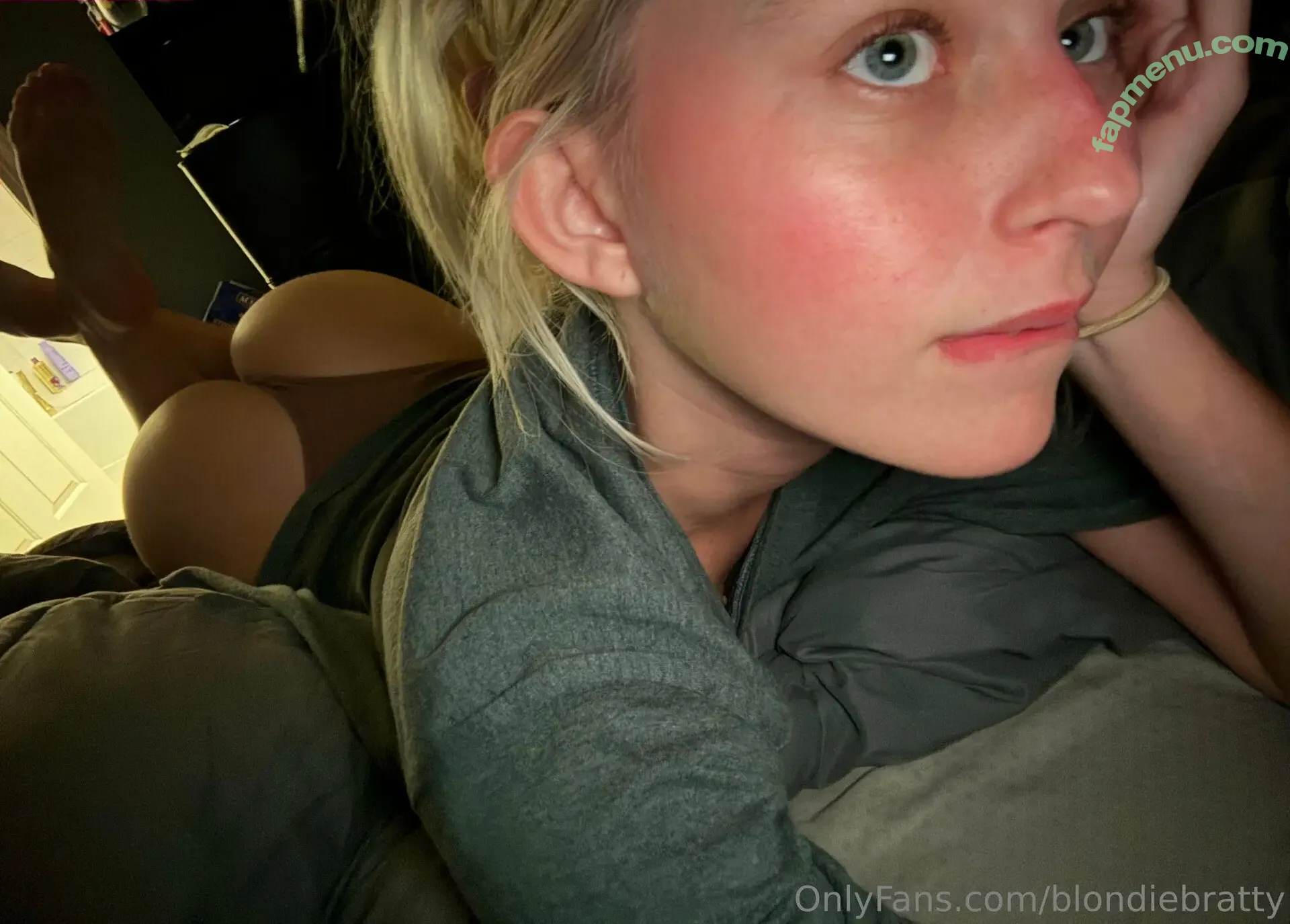 blondiebratty nude photo #0014 (blondiebratty)