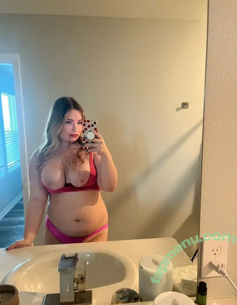 blondiee.18 nude photo #0016 (therealblondiee18)