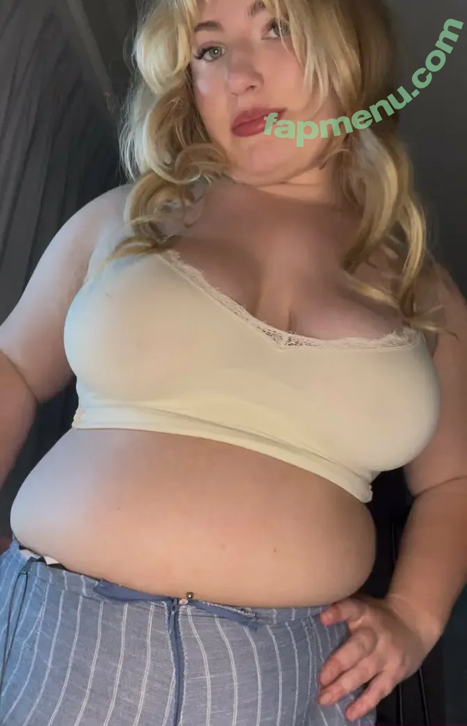 blondiee.18 nude photo #0123 (therealblondiee18)