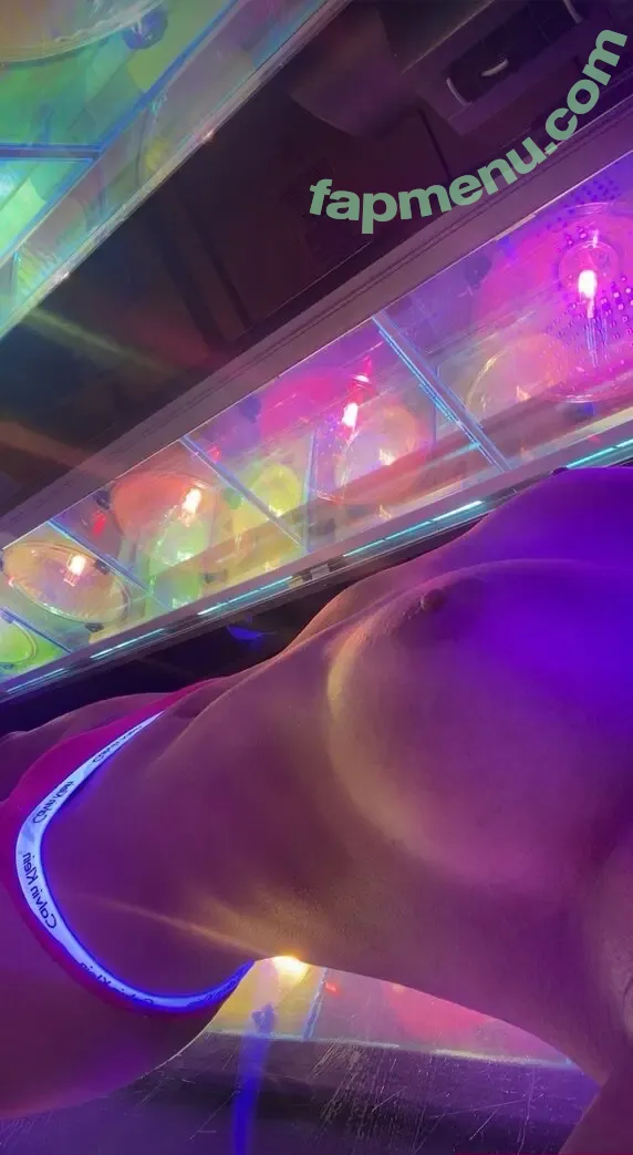 BlondieMotoVlogs nude photo #0029 (BlondieMotoVlogs)