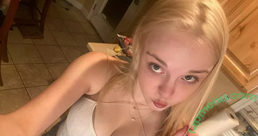 Blondiewondie nude photo #0093 (Blondiewondie1)