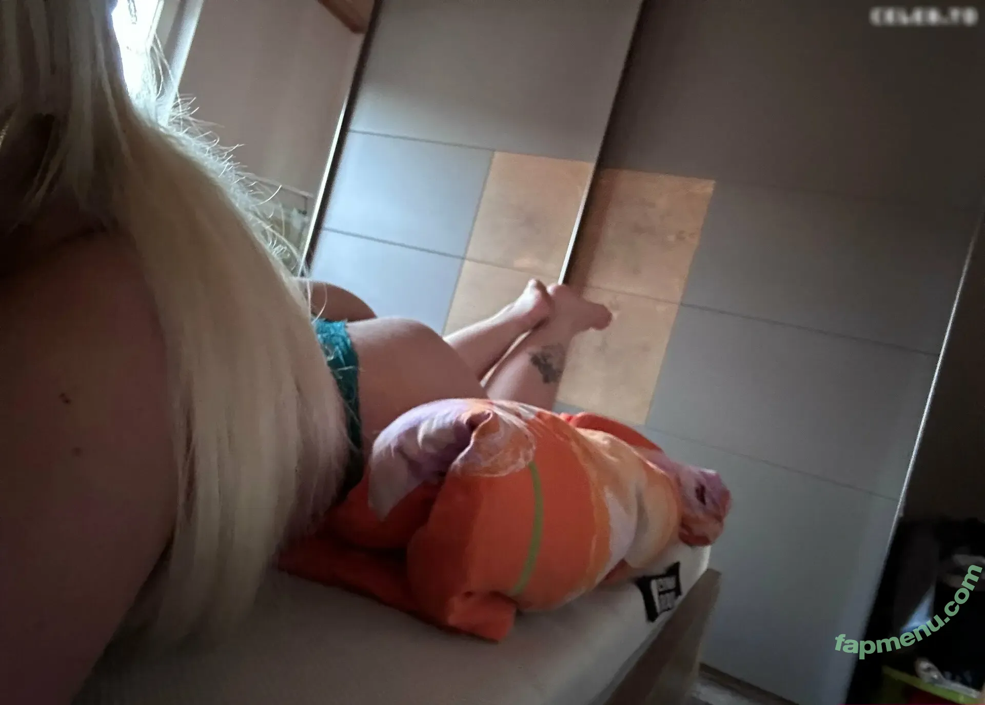 Blondiihell nude photo #0086 (Blondiihell)