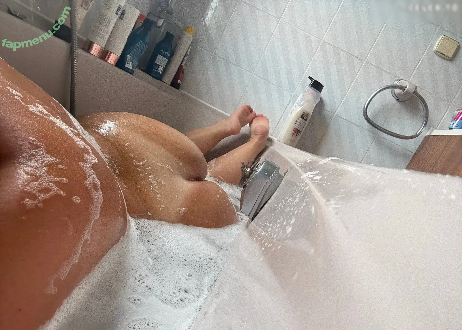 Blondiihell nude photo #0331 (Blondiihell)