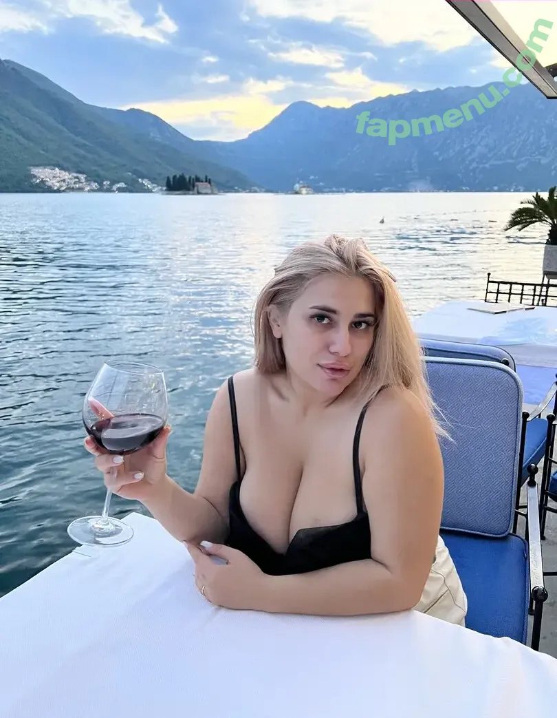 blondiiie_rose nude photo #0333 (blonderoseband)