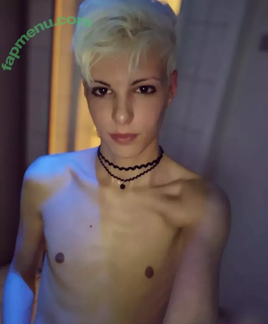 Blonditwink nude photo #0015 (blonditwink1 / femboytwink2)