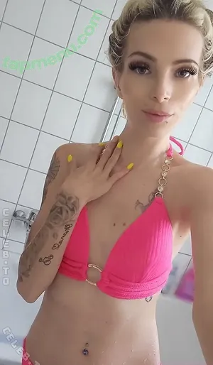 Blondlion nude photo #0009