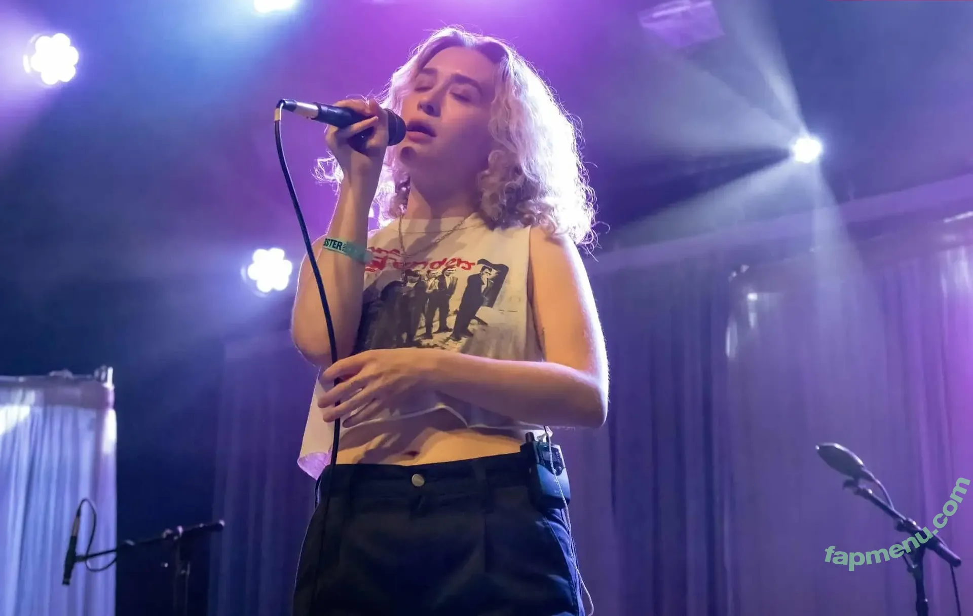 Blondshell nude photo #0057 (Sabrina Teitelbaum / blondiebombxxx)