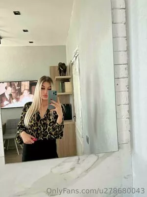 blondy_angel / blondyangel nude photo #0009