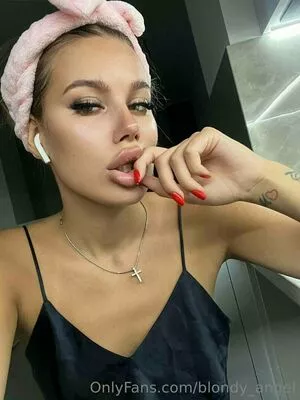 blondy_angel / blondyangel nude photo #0034