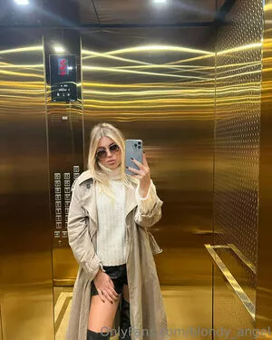 blondy_angel / blondyangel nude photo #0059