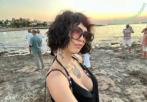 blue_eye_twinkle / lisa_milkis nude photo #0155