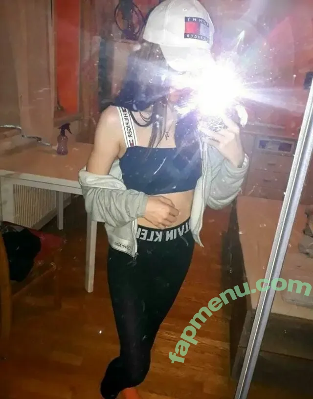 Blue.mogli nude photo #0023 (snsi.live)