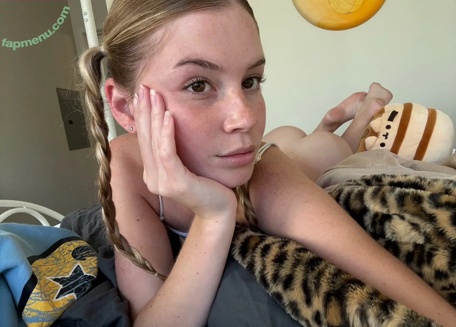 Blue World nude photo #0105 (Blueworld777 / blueworldd / rileydekoker)