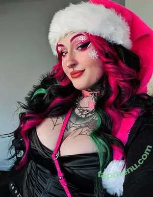 Bluecollargoth nude photo #0001