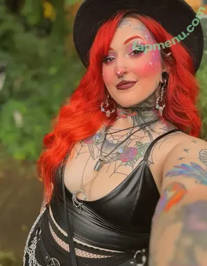 Bluecollargoth nude photo #0013