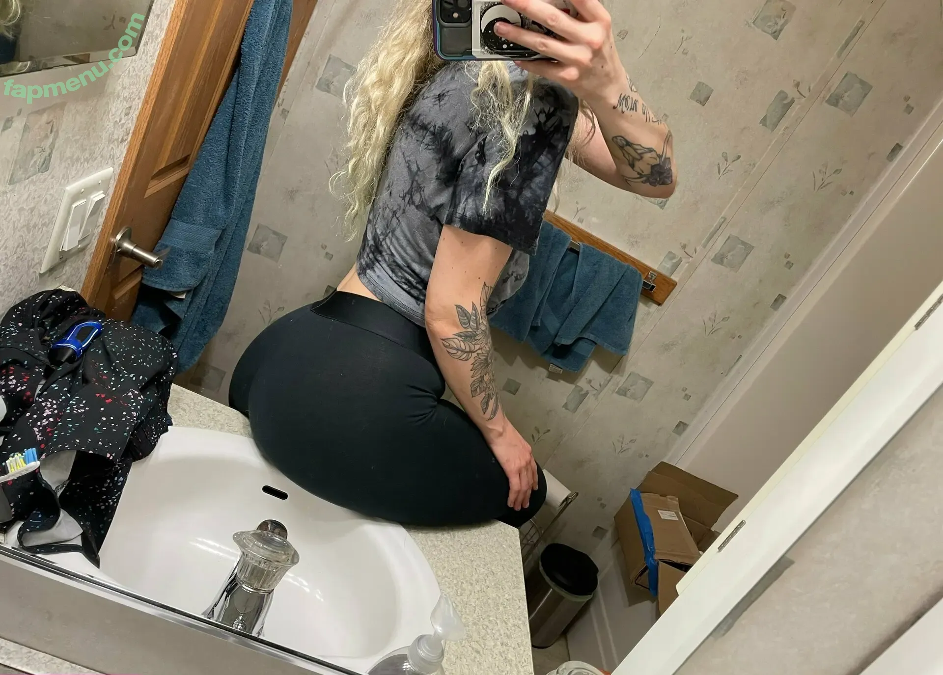 bluedreamer1494 nude photo #0021 (bluedreamzinc)
