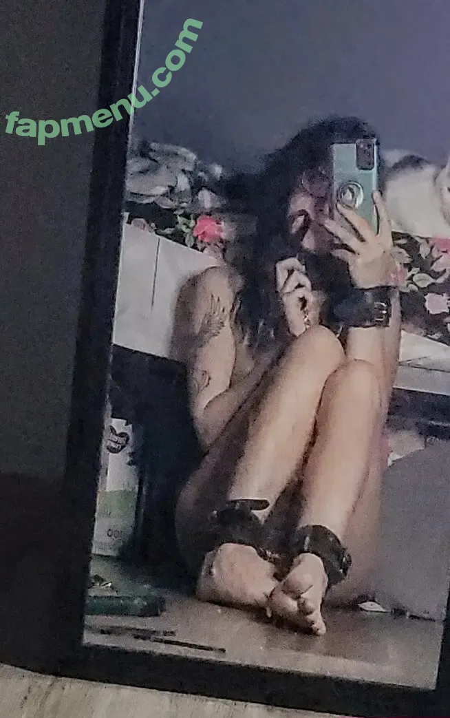 bluegothgf69 nude photo #0038 (itsgothgf)