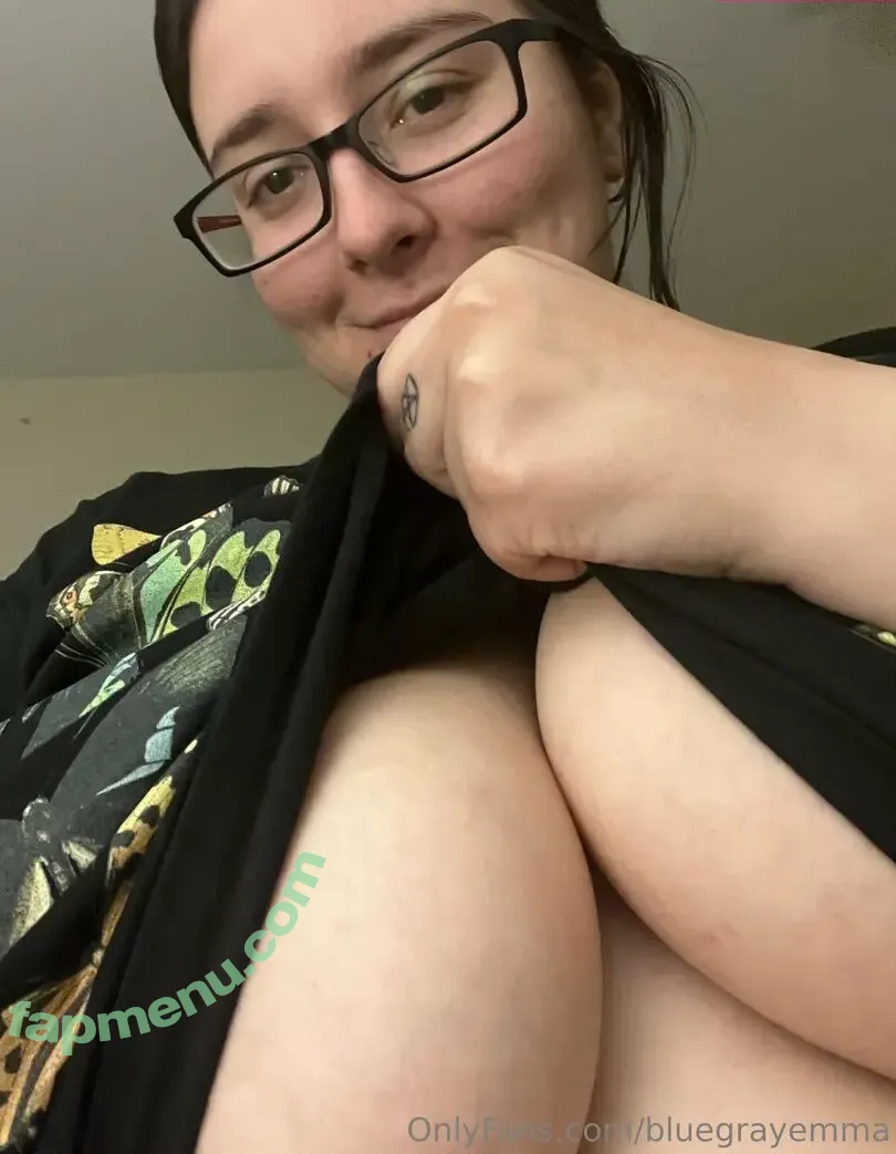 bluegrayemma nude photo #0002 (bluegrayemma)