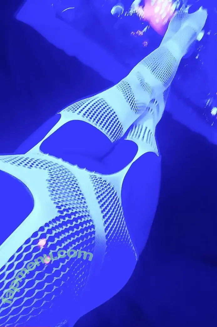 BlueHuneyDew nude photo #0138 (bluehunnitss_)