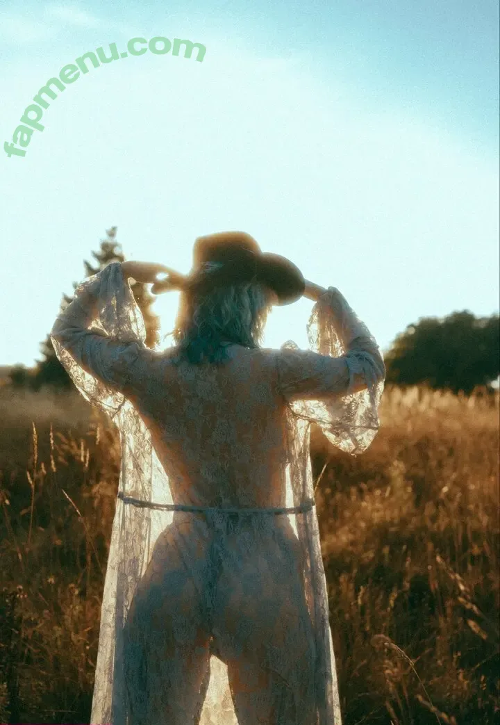 Bluejay nude photo #0009 (bluejay712)